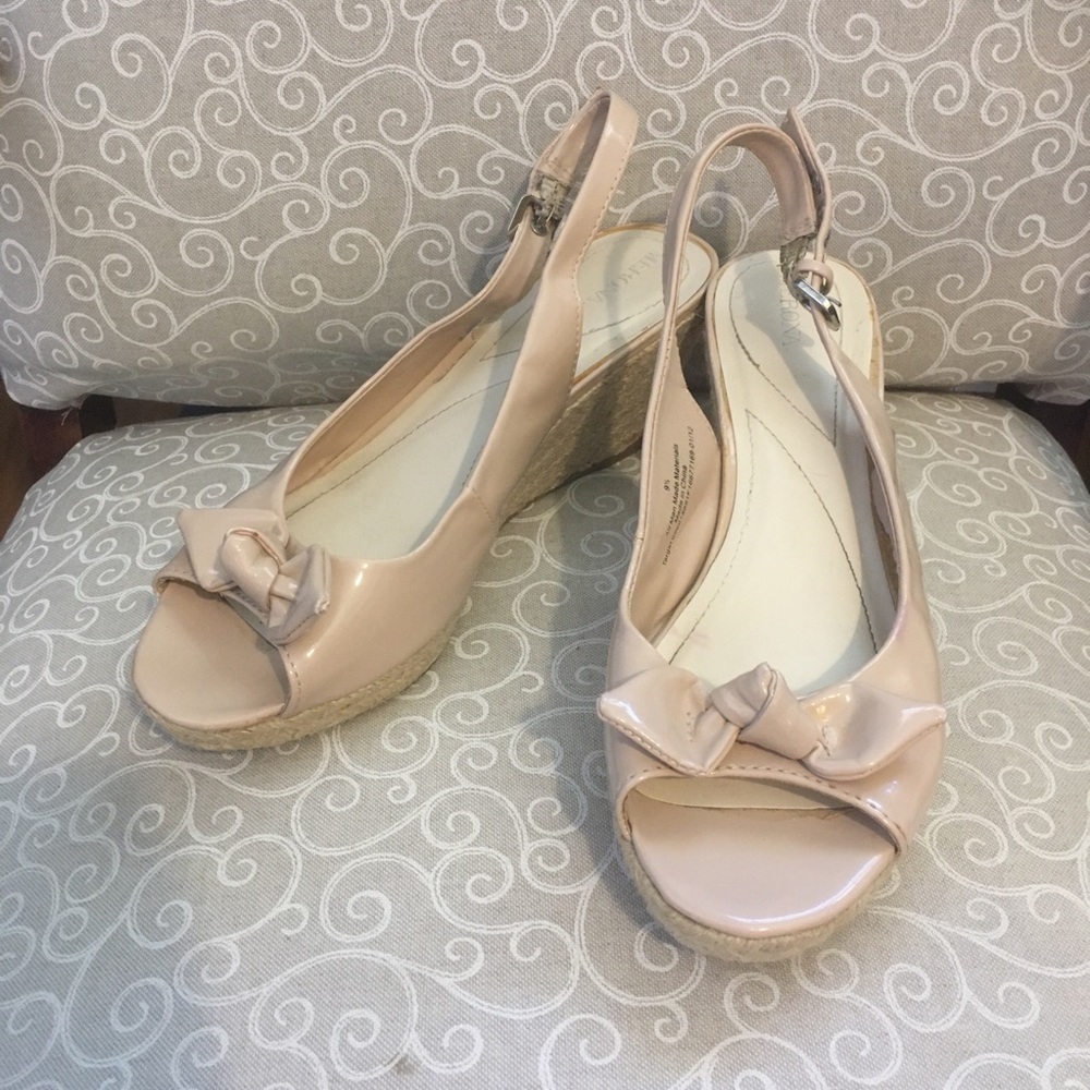 SALE ⚡️3/20⚡️ Merona peep toe wedges